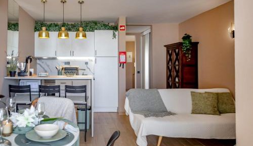 One-Bedroom Apartment