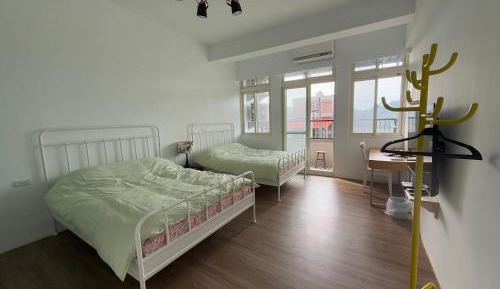 Quadruple Room with Private Bathroom