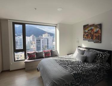 Studio Apartment with Queen Bed