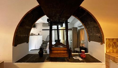 One-bedroom Loft Apartment 