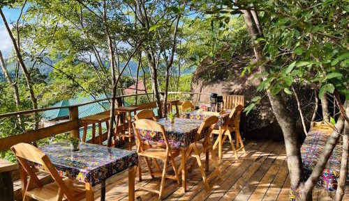 Queen Room with Garden View