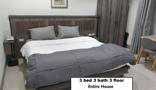 Three-Bedroom Townhouse