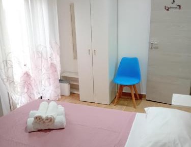 Double Room with Private External Bathroom