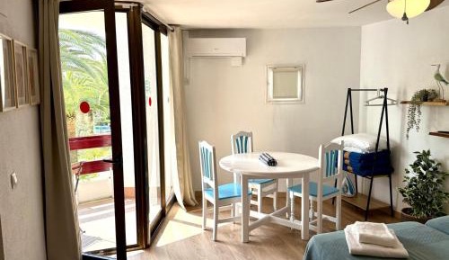 Studio with Terrace