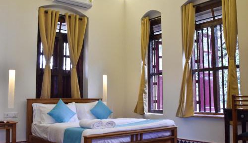 Queen Room with Balcony