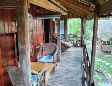 Deluxe Double Room (2 Adults + 1 Child)