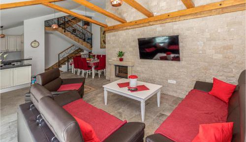 Four-Bedroom Holiday Home