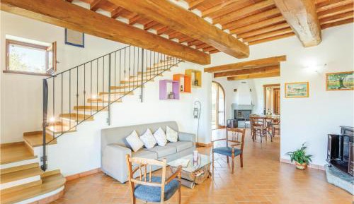 Three-Bedroom Holiday Home 