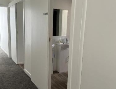Private Room with Shared Bathroom