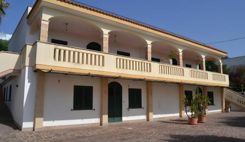 Three-Bedroom Superior Apartment