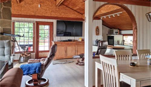 Four-Bedroom Holiday Home