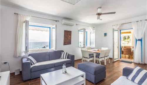 Four-Bedroom Holiday Home