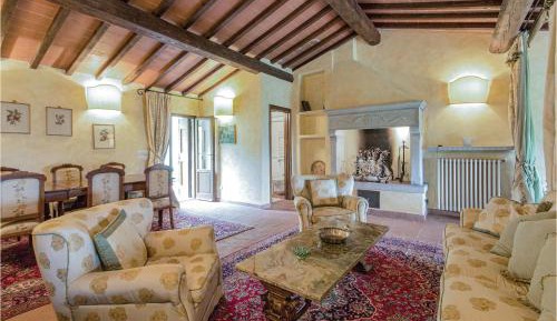 Four-Bedroom Holiday Home