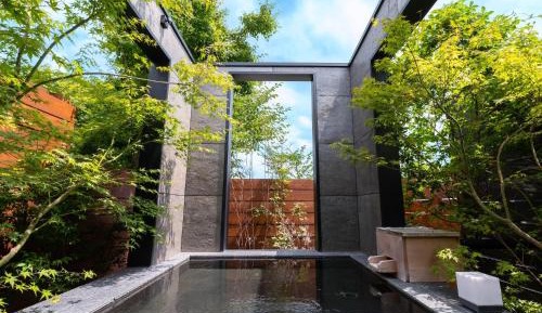 Dome Tent with Open Air Bath