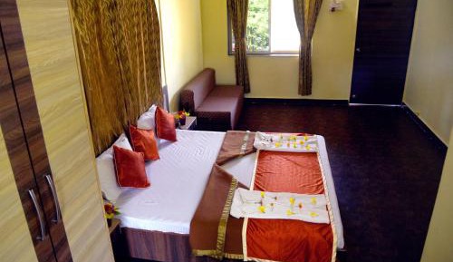 Suite with Pool View