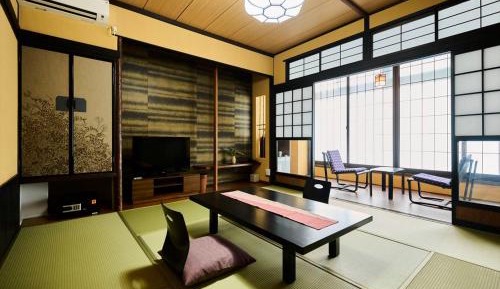 Japanese-Style Quadruple Room
