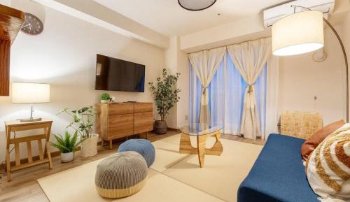 One-Bedroom Apartment with View