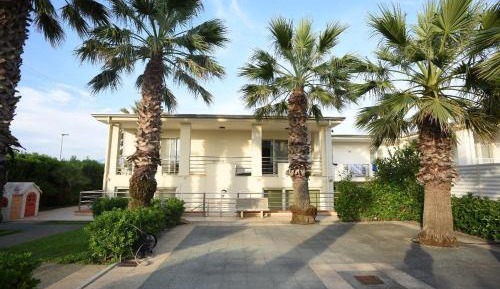 Two-Bedroom Deluxe Apartment