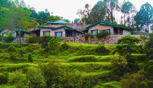 Cottage with Garden View