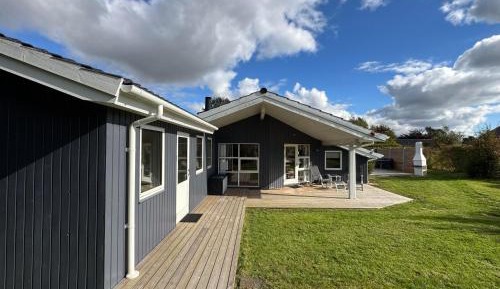 Four-Bedroom Holiday Home
