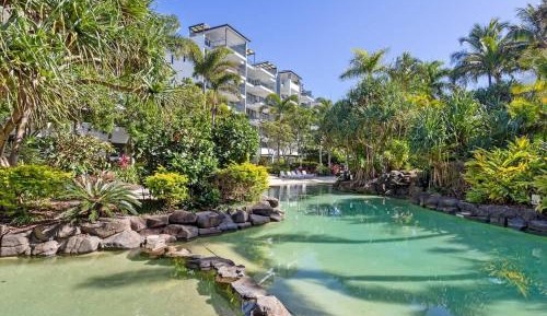 Three-Bedroom Deluxe Apartment