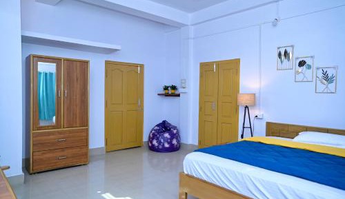 Two-Bedroom Deluxe Apartment with Balcony