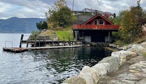 Three-Bedroom Holiday Home 