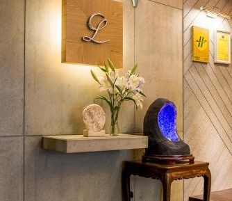 Run of House ((Check In After 20:00)