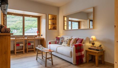 One-Bedroom Apartment with View