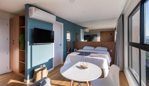 Apartment with City View