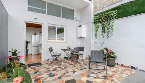 Superior One-Bedroom Apartment