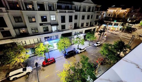 Apartment with Terrace