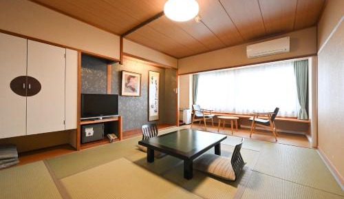 Japanese-Style Room