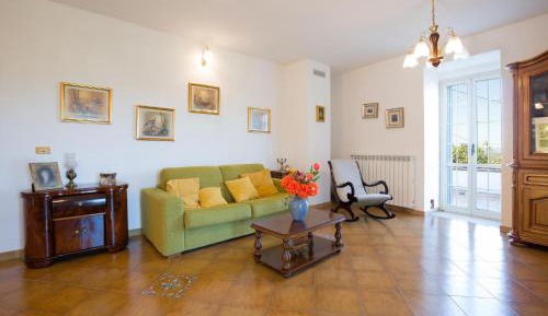 Four-Bedroom Holiday Home