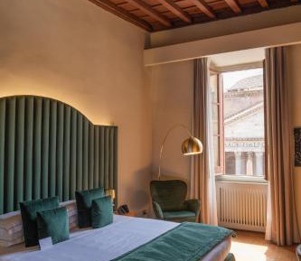 Deluxe Suite Pantheon View Separate Building