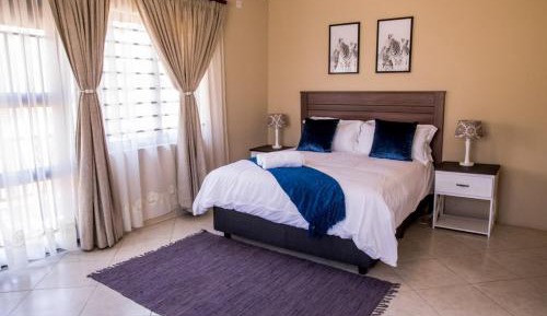 Queen Room with Balcony