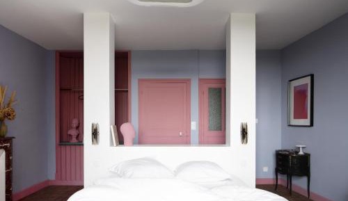 Deluxe Double Room (2 Adults + 1 Child)