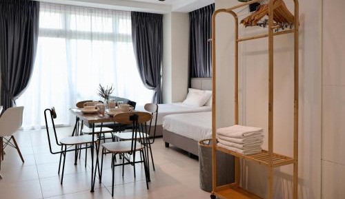 Studio Apartment with Balcony