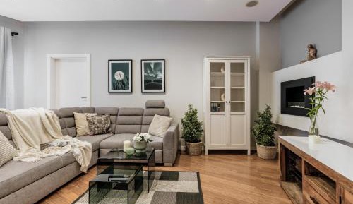 Two-Bedroom Deluxe Apartment