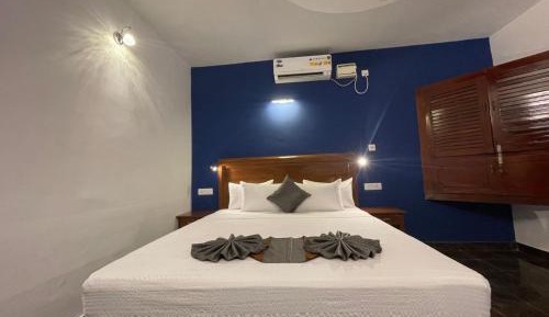 King Room with Balcony