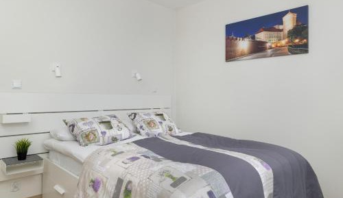 Three-Bedroom Standard Apartment