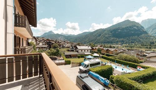 Triple Room with Mountain View