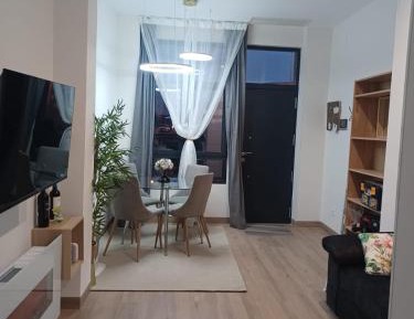 Superior One-Bedroom Apartment