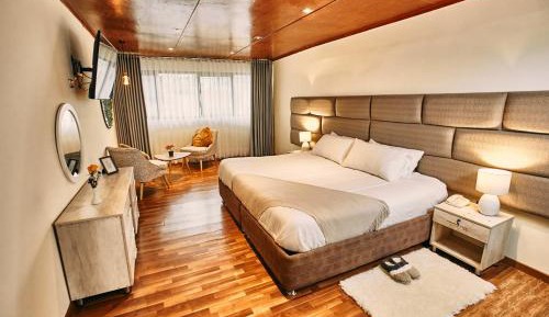 King Suite with Spa Bath