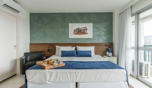 Deluxe Room (2 Adults + 1 Child)