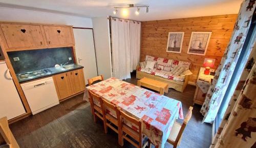 Apartment (8 Adults)