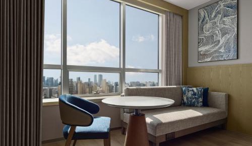 Panorama King Room with City View