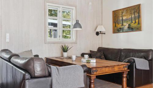 Three-Bedroom Holiday Home 