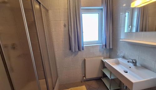 Comfort Two-Bedroom Apartment with Balcony