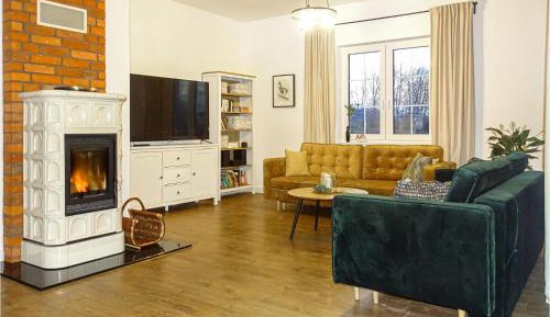 Six-Bedroom Holiday Home